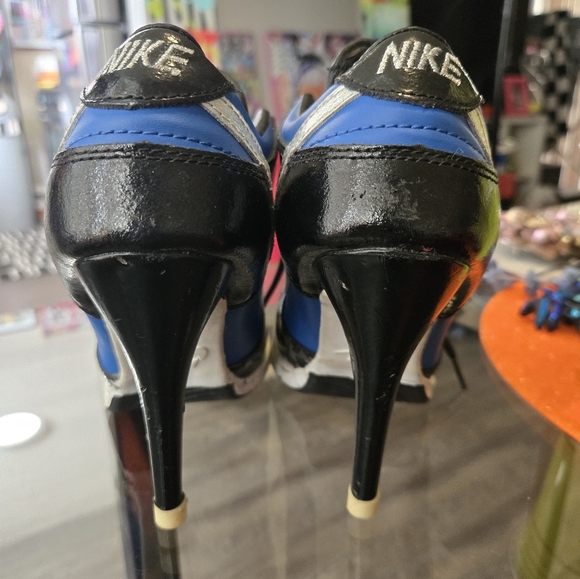 NIKE SB DUNK HEELS ( CUSTOM) - Picture 5 of 11